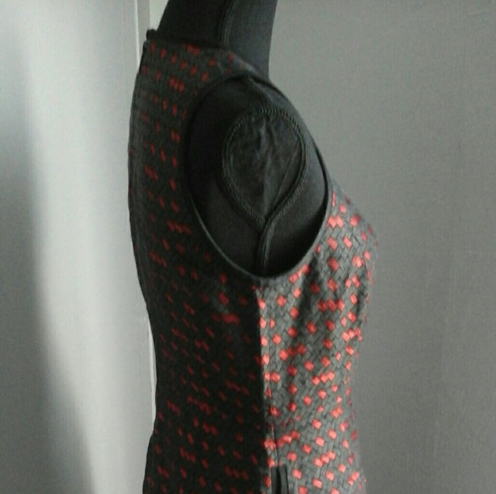 Dress - Picture 4 of 7